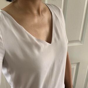 Aritzia Babaton XXS white cropped blouse